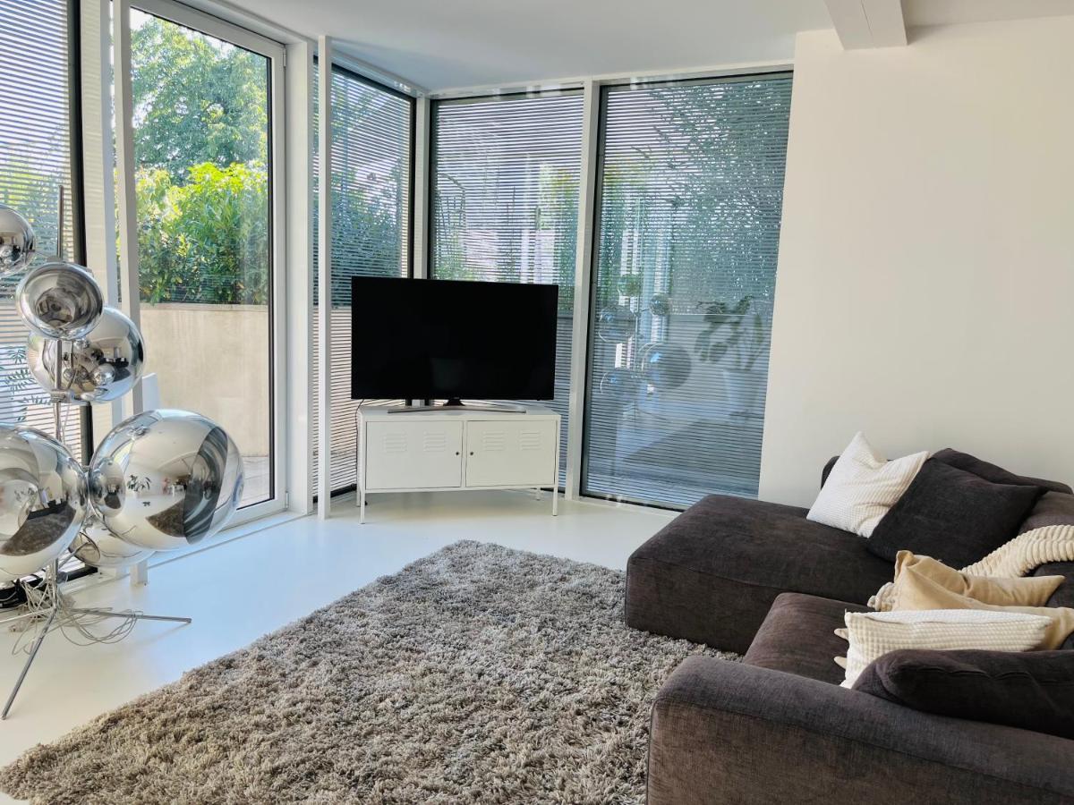 Fewo Silberberg Im Loftstil Mit Terrasse Leonberg Bagian luar foto