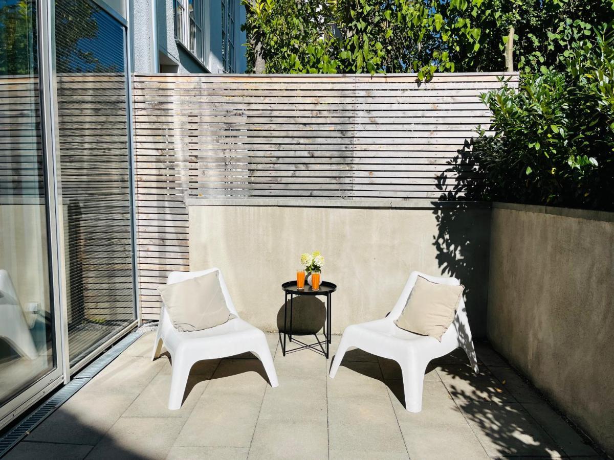 Fewo Silberberg Im Loftstil Mit Terrasse Leonberg Bagian luar foto