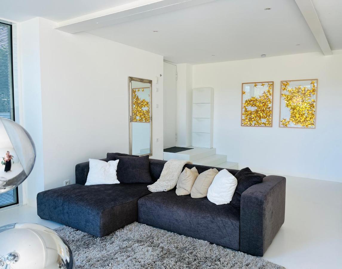 Fewo Silberberg Im Loftstil Mit Terrasse Leonberg Bagian luar foto
