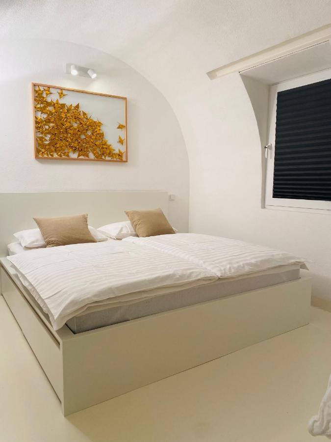 Fewo Silberberg Im Loftstil Mit Terrasse Leonberg Bagian luar foto